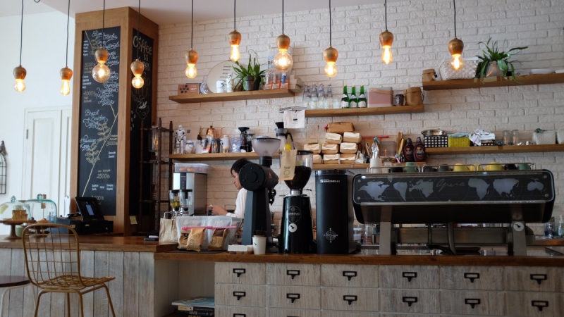 vitrine-ST VALLIER DE THIEY-min_coffee_shop_light_cafe_coffee_shop-32620